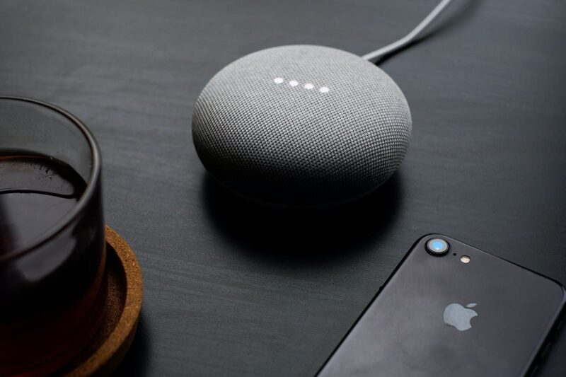 Voice Assistants: Asisten Suara Digital